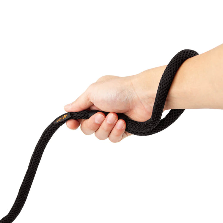 Black Mesh Lead